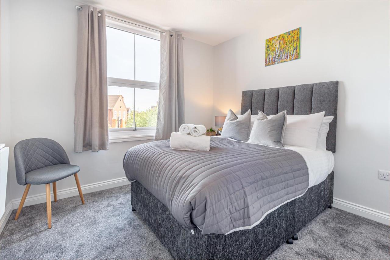 Host & Stay - The Bull Inn, 3 Double Rooms Fernhill Heath Eksteriør billede