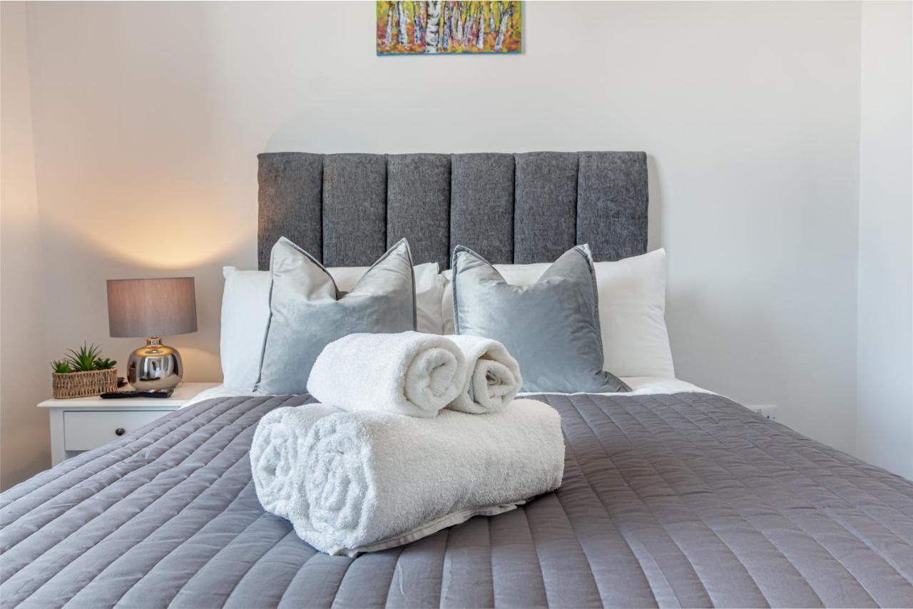 Host & Stay - The Bull Inn, 3 Double Rooms Fernhill Heath Eksteriør billede