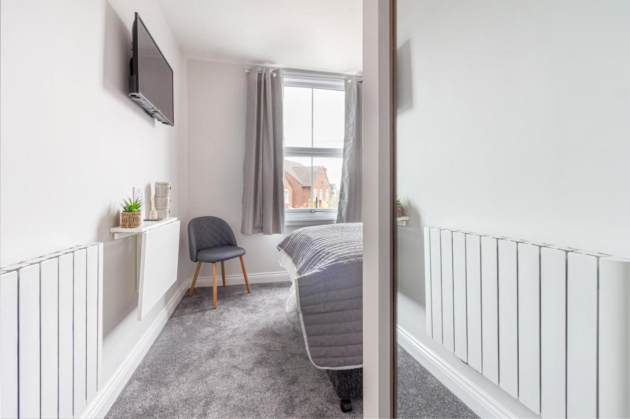 Host & Stay - The Bull Inn, 3 Double Rooms Fernhill Heath Eksteriør billede